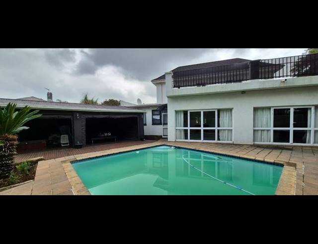 3 BEDROOM HOUSE FOR SALE IN SELECTION PARK